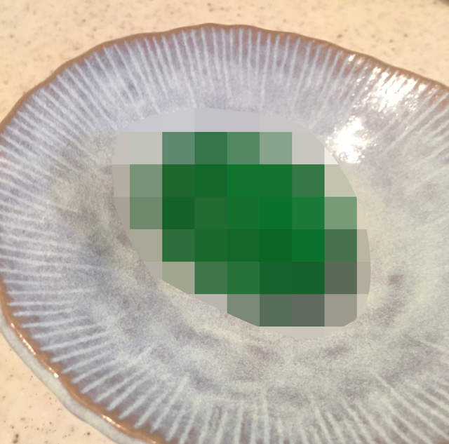 能量飲料煮出《綠色水煮蛋》感覺敲開會跑出史萊姆之類的……