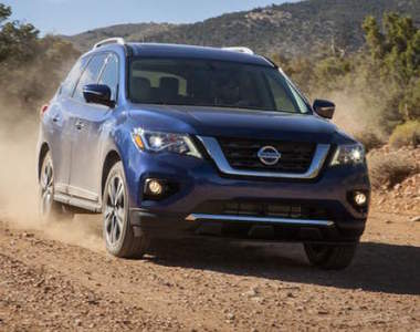 2017年式《Nissan Pathfinder》這回終於記得要修修臉 2017年式《Nissan Pathfinder》這回終於記得要修修臉