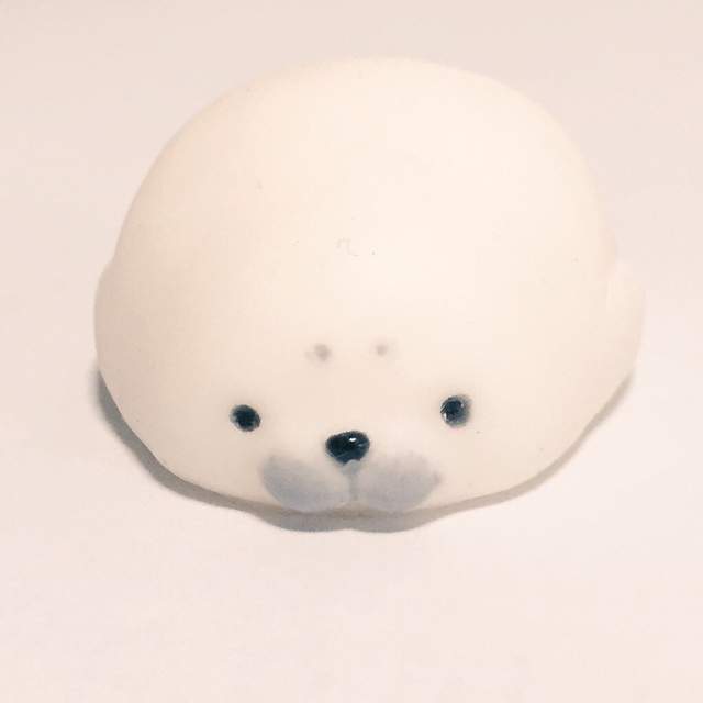 《超Q彈海豹》新姿勢新感覺 這不是賴在床上不想起來的模樣嗎XD