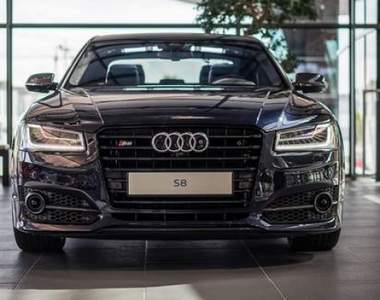 馬力605匹《Audi S8 Plus》碳黑新衣上身超殺氣 馬力605匹《Audi S8 Plus》碳黑新衣上身超殺氣