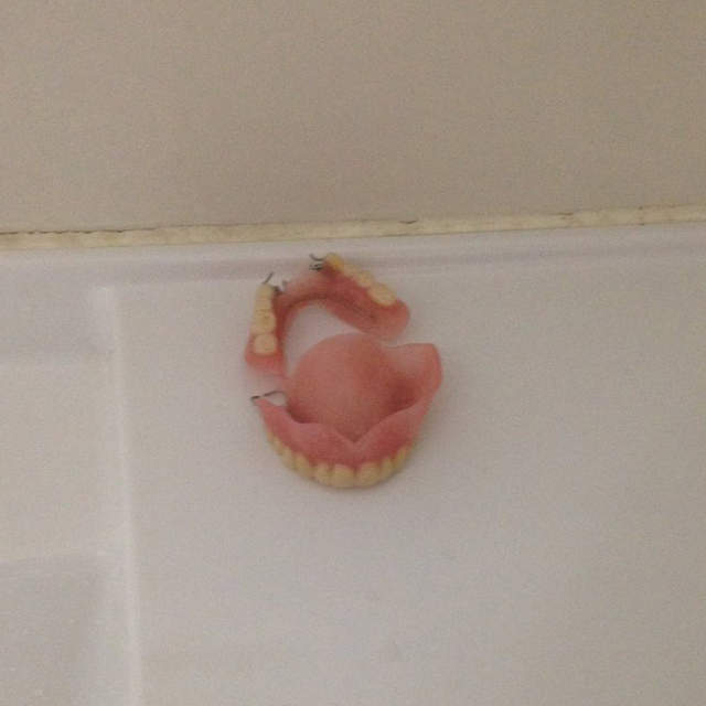 《便利商店裡的珍奇失物》對撿到的人來說或許也很困惑吧ww(汗) 《便利商店裡的珍奇失物》對撿到的人來說或許也很困惑吧ww(汗)