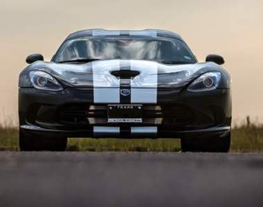 Hennessey改造《Dodge Viper》馬力808匹的毒蛇沒問題嗎? Hennessey改造《Dodge Viper》馬力808匹的毒蛇沒問題嗎?