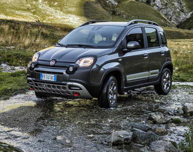2017年式《Fiat Panda Cross》跨界貓熊也跟上 2017年式《Fiat Panda Cross》跨界貓熊也跟上