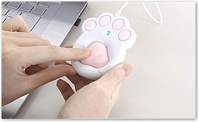 《貓肉球滑鼠》手感太好反而無法工作啊(狂戳) 《貓肉球滑鼠》手感太好反而無法工作啊(狂戳)