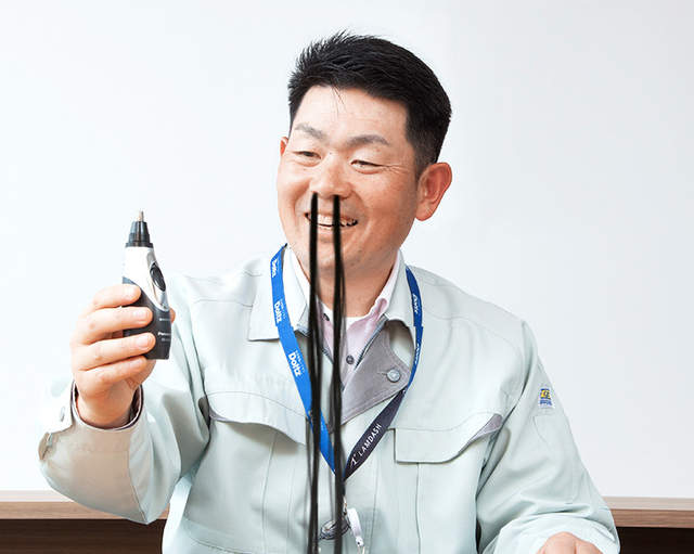 超瘋狂《鼻毛機開發秘話》鼻毛太搶戲完全無法專注在內容上啊www 超瘋狂《鼻毛機開發秘話》鼻毛太搶戲完全無法專注在內容上啊www