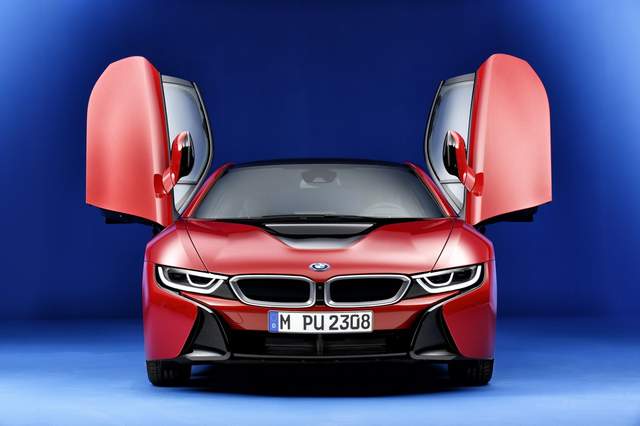 《BMW i8 Protonic Red Edition》期間限定紅通通 《BMW i8 Protonic Red Edition》期間限定紅通通