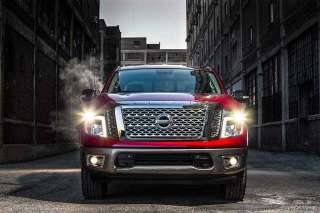 2017年式《Nissan Titan》芝加哥車展秀身形 2017年式《Nissan Titan》芝加哥車展秀身形