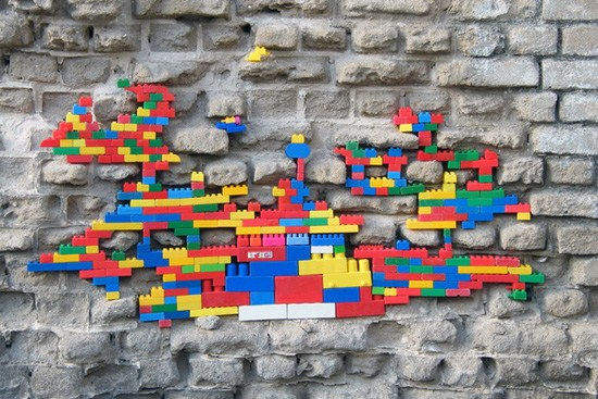 神奇的《樂高修補工》世界各地都留下樂高積木的蹤跡