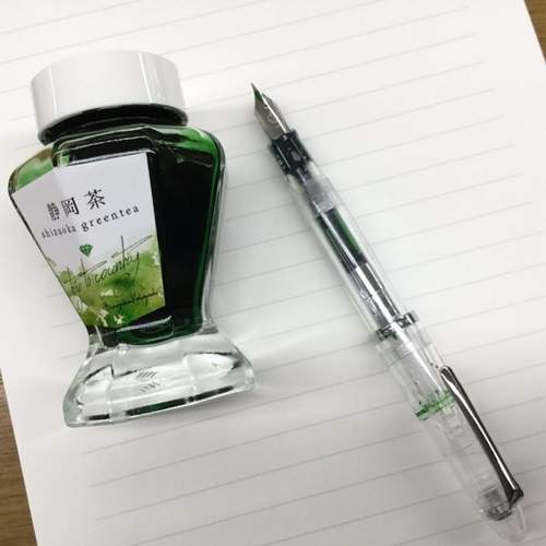 《靜岡茶墨水》迅速被搶購一空的美麗綠茶色 《靜岡茶墨水》迅速被搶購一空的美麗綠茶色