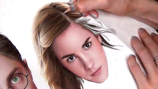 超強大《色鉛筆肖像畫》Heather Rooney 根本是人體印表機嘛 超強大《色鉛筆肖像畫》Heather Rooney 根本是人體印表機嘛