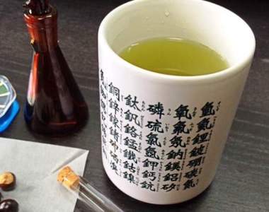 日本工藝師嚮往《台灣元素週期表》可是很多台灣學生看到就想吐…… 日本工藝師嚮往《台灣元素週期表》可是很多台灣學生看到就想吐……