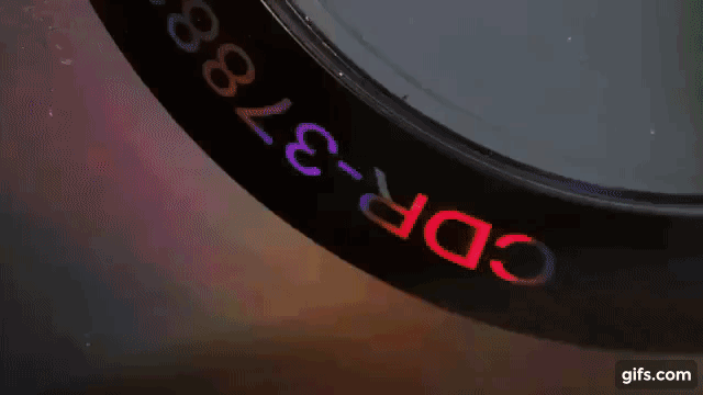 《物品加热熔解缩时摄影》整个影片充满浓浓的烧塑胶味... - 图片4 《物品加热熔解缩时摄影》整个影片充满浓浓的烧塑胶味...