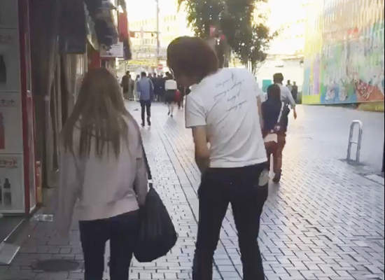 鄉下人無法理解的《超先進搭訕法》女生想甩都甩不掉惹www