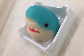 《鯊魚生菓子》人氣小萌獸一定要加入願望清單啊(握拳) 《鯊魚生菓子》人氣小萌獸一定要加入願望清單啊(握拳)