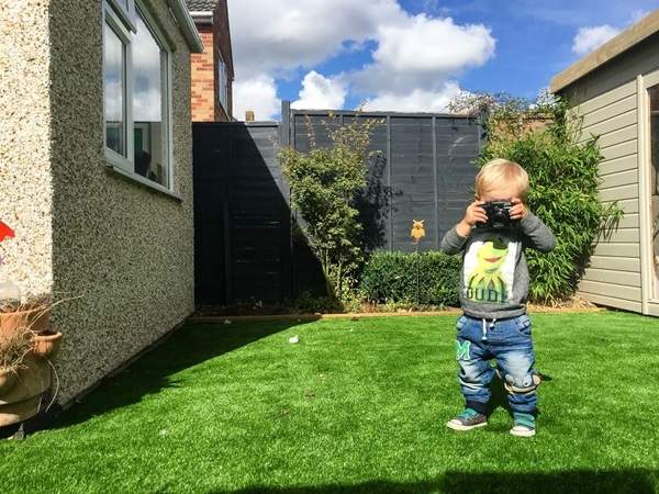 攝影師《給一歲半的兒子玩類單眼相機》究竟小朋友會拍出什麼樣的照片呢？ - 圖片25