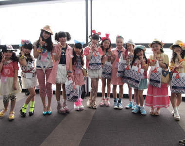 二次元比例《身高172cm的美腿小學女生》等等這是不合法的啊… 二次元比例《身高172cm的美腿小學女生》等等這是不合法的啊…