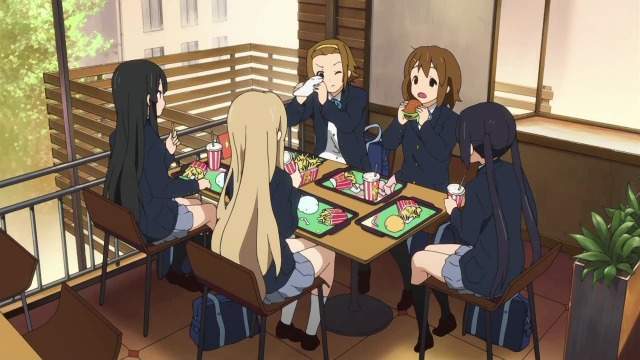 珍奇百景《日本麥當勞的位置》這空間利用的真的很徹底啊... 珍奇百景《日本麥當勞的位置》這空間利用的真的很徹底啊...