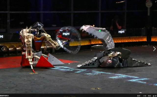 《BattleBots》机器人大擂台男人就爱金属与金属的碰撞〝啪啪啪〞 - 图片9 《BattleBots》机器人大擂台男人就爱金属与金属的碰撞〝啪啪啪〞
