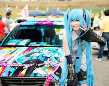 痛車就要配COSER《足利ひめたま痛車祭》找不到車不用太難過…… 痛車就要配COSER《足利ひめたま痛車祭》找不到車不用太難過……
