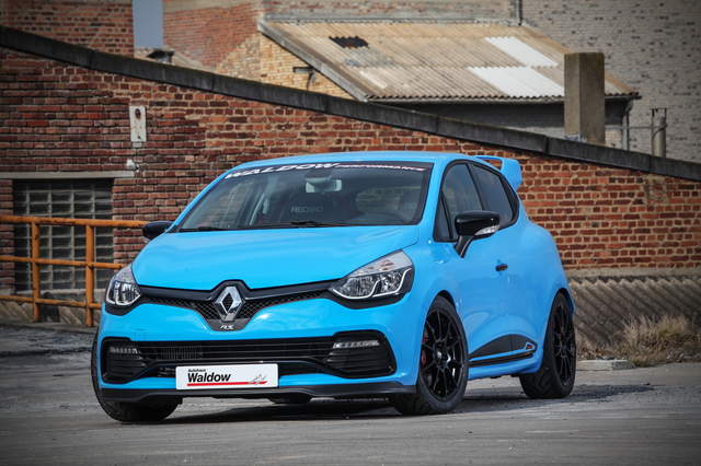 Waldow改造《Renault Clio RS 220 Trophy》身手強化為的是什麼呢? Waldow改造《Renault Clio RS 220 Trophy》身手強化為的是什麼呢?