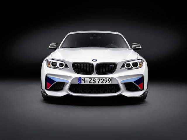 《BMW M2 Coupe》熱騰騰M Performance勁裝就位