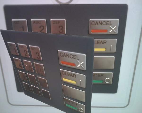 國外消息《ATM竊取資料》大家要提高警覺啊...