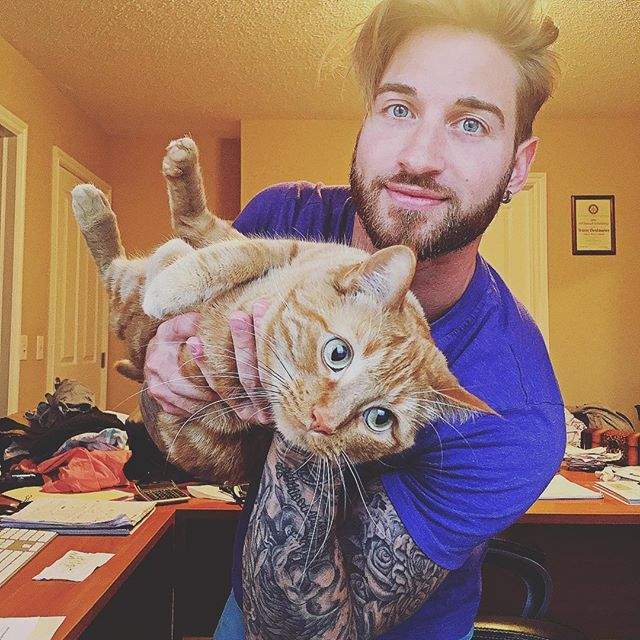 帅男模密招《跟猫大人一起健身》迷妹表示举我也可以唷(๑´ڡ`๑) - 图片11 帅男模密招《跟猫大人一起健身》迷妹表示举我也可以唷(๑´ڡ`๑)