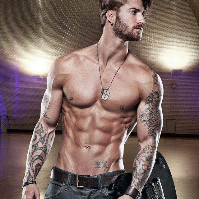 帅男模密招《跟猫大人一起健身》迷妹表示举我也可以唷(๑´ڡ`๑) - 图片17 帅男模密招《跟猫大人一起健身》迷妹表示举我也可以唷(๑´ڡ`๑)