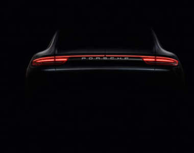新世代《Porsche Panamera》先秀屁屁給大家幻想一下 新世代《Porsche Panamera》先秀屁屁給大家幻想一下