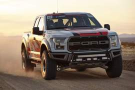 2017年式《Ford F-150 Raptor Race》沙場戰將好身手 2017年式《Ford F-150 Raptor Race》沙場戰將好身手