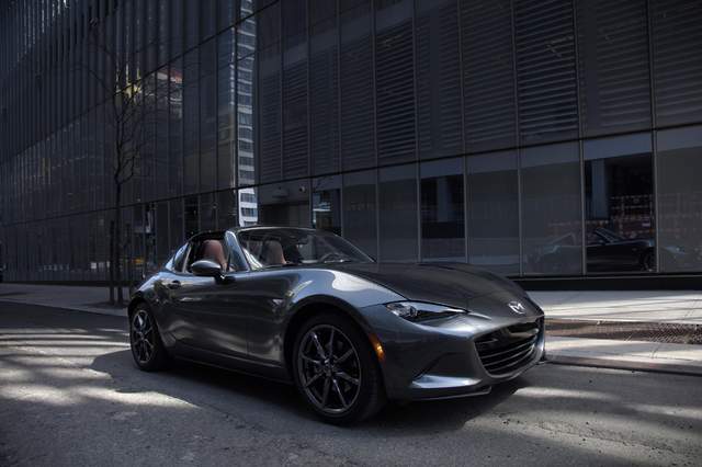 限量《Mazda MX-5 RF Launch Edition》忠實粉絲優先 限量《Mazda MX-5 RF Launch Edition》忠實粉絲優先