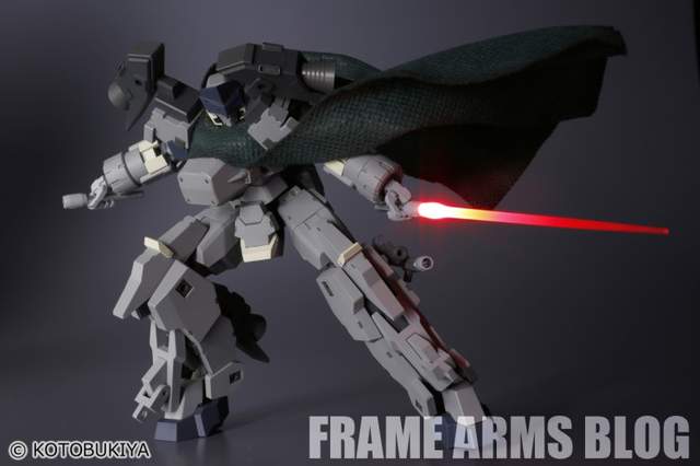 特殊套件《雷射光劍》可惡這武器會發光(驚) 特殊套件《雷射光劍》可惡這武器會發光(驚)