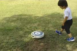 《掃地機器人大爆走》公園裡的高速奔馳難道又是叛逆期的開始?ww 《掃地機器人大爆走》公園裡的高速奔馳難道又是叛逆期的開始?ww