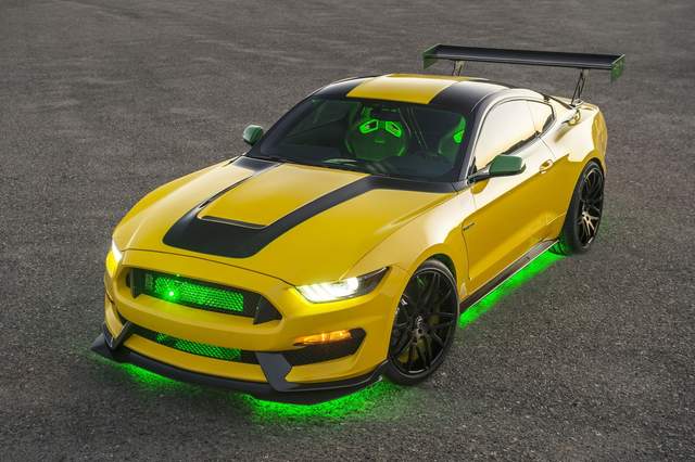 獨一無二《Ford “Ole Yeller” Mustang》向野馬戰鬥機致敬 獨一無二《Ford “Ole Yeller” Mustang》向野馬戰鬥機致敬