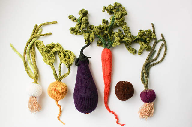 可愛的《毛線蔬菜》裝飾品 有一種位元的電玩感還滿有趣的呢