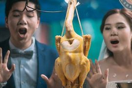 泰國甜蜜《小吃攤婚紗照》有人分享什麼東西都好吃啊~ 泰國甜蜜《小吃攤婚紗照》有人分享什麼東西都好吃啊~