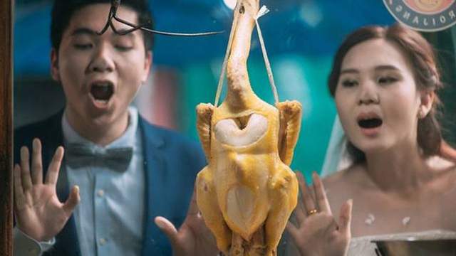 泰國甜蜜《小吃攤婚紗照》有人分享什麼東西都好吃啊～