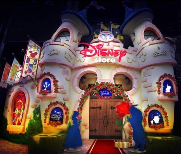迪士尼商店澀谷店《美女與野獸主題佈置》走過路過千萬不要錯過～