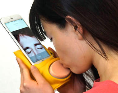 遠距離接吻神器《Kissenger》妄想商品成真❤感受遠方戀人的嘴唇 遠距離接吻神器《Kissenger》妄想商品成真❤感受遠方戀人的嘴唇