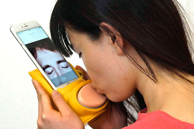 遠距離接吻神器《Kissenger》妄想商品成真❤感受遠方戀人的嘴唇 遠距離接吻神器《Kissenger》妄想商品成真❤感受遠方戀人的嘴唇