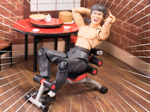 《腹肌訓練轉蛋》讓模型們來模仿廣告 為什麼會麼的好笑ww 《腹肌訓練轉蛋》讓模型們來模仿廣告 為什麼會麼的好笑ww