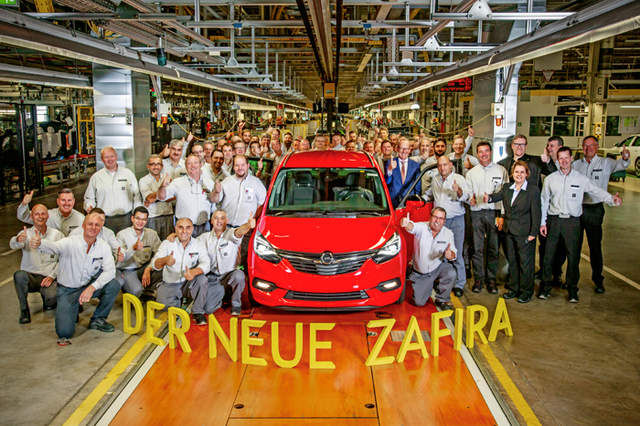 2017年式小改款《Opel Zafira》正式駛下德國生產線囉