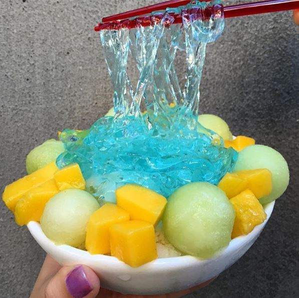 《水果冰藍色拉麵》！？這道讓紐約人驚訝的神秘冰品其實口感我們頗熟悉～