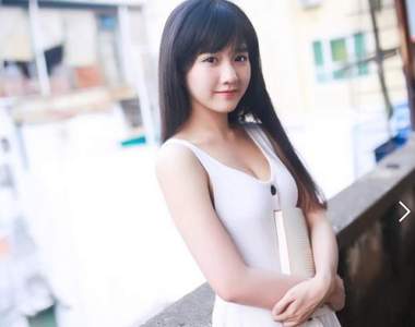 《越南奶茶妹》Trinnie喝飲料的樣子還真可愛 《越南奶茶妹》Trinnie喝飲料的樣子還真可愛