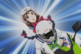 新番《爆音少女》才剛開播就被吐槽騎乘機車的方式不自然 新番《爆音少女》才剛開播就被吐槽騎乘機車的方式不自然