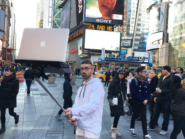 《MacBook自拍棒》與其說自拍不如說在做重訓吧ww