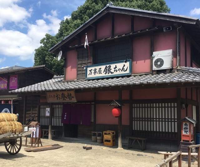 《銀魂真人電影拍攝場景曝光》路人目擊情報透露演「桂」的竟是… 《銀魂真人電影拍攝場景曝光》路人目擊情報透露演「桂」的竟是…