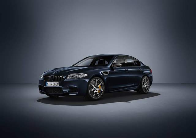 限量《BMW M5 Competition Edition》告別身影要帥氣 限量《BMW M5 Competition Edition》告別身影要帥氣