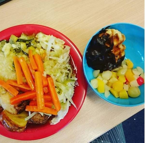 揭曉《世界各國的營養午餐》竟然有國家要孩子直接回家吃飯? 揭曉《世界各國的營養午餐》竟然有國家要孩子直接回家吃飯?
