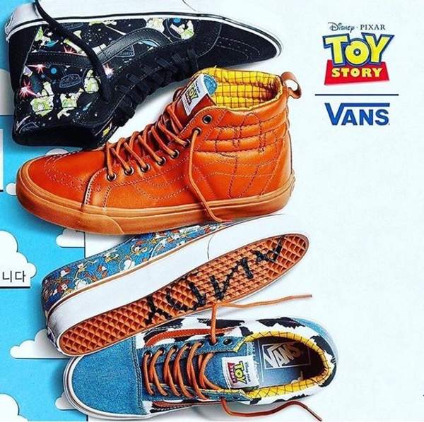 飛向宇宙浩繁無垠！《VANS X 玩具總提倡聯名鞋款》登場 一同變成安迪的玩具吧 - 圖片1
